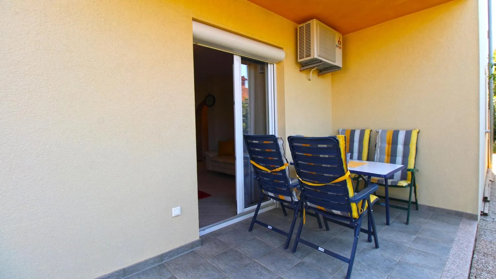 Apartment Radica 2357 Pula Croacia